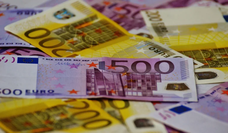 Darphane, Değerli Para Setini Satışa Sunuyor