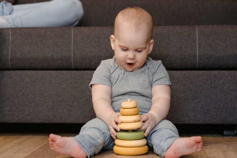 Gabriel Xiao, Baby Lab ile Toplum Araştırmalarına Adım Attı